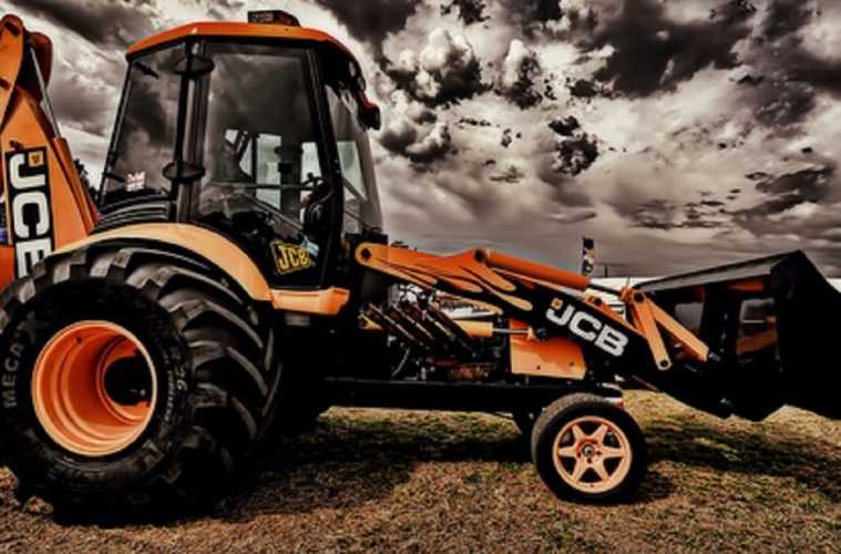 Jcbgtdragsterbackhoe