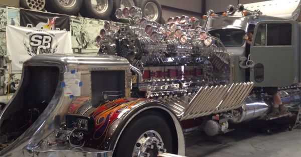 Mike Harrah's V2471 Detroit Diesel “Big Mike” 2