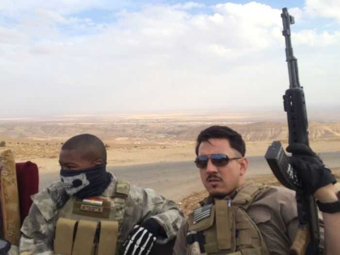 Family Of Ex Marines In Iraq Providing Aid And Fighting Isis Pictures 003
