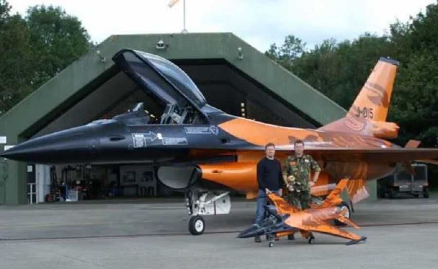 Meet The Quattro A 1 4 Scale Rc F16 Jet Pics 1