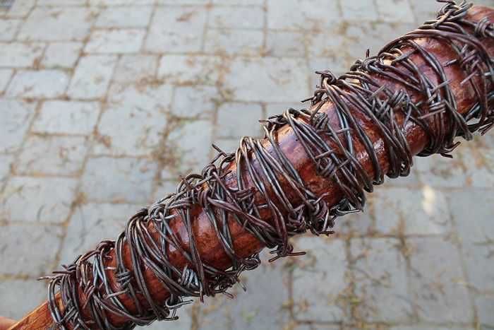 Negan’s Barbed Wire Bat Lucille Replica 5004