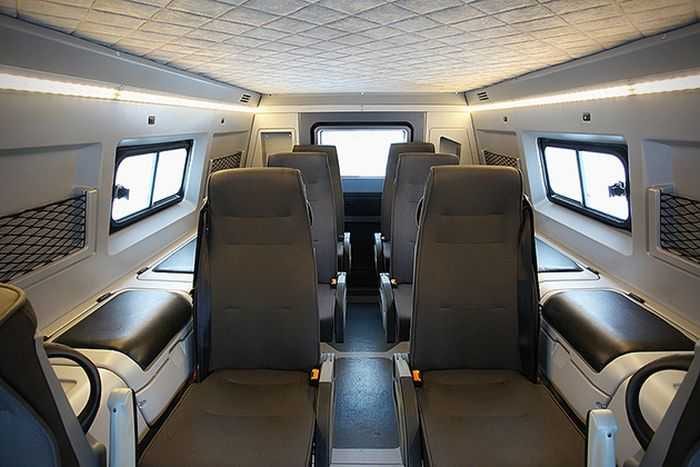 Meet The Russian Avtoros Shaman 8×8 Interior Pictures 001