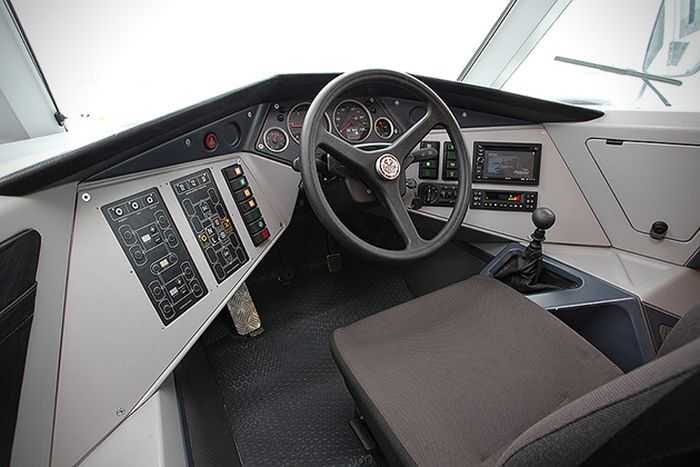 Meet The Russian Avtoros Shaman 8×8 Interior Pictures 002