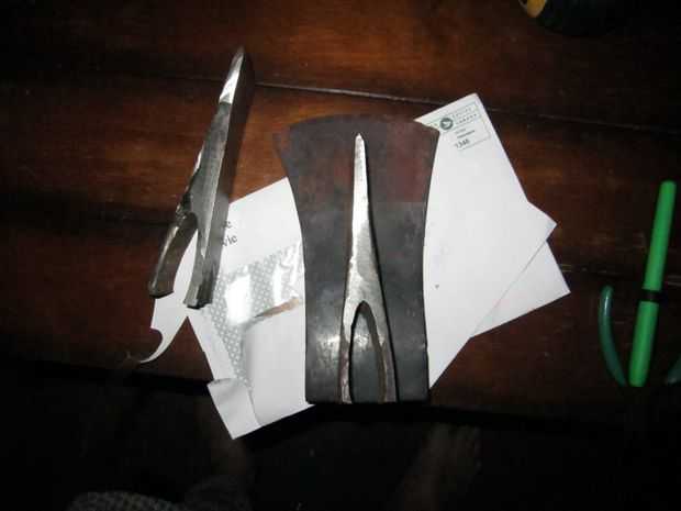 How To Make The Cross Bladed Axe 32