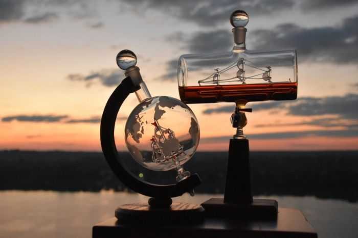Ship In A Bottle Whiskey Decanter And Dispenser Pictures 002