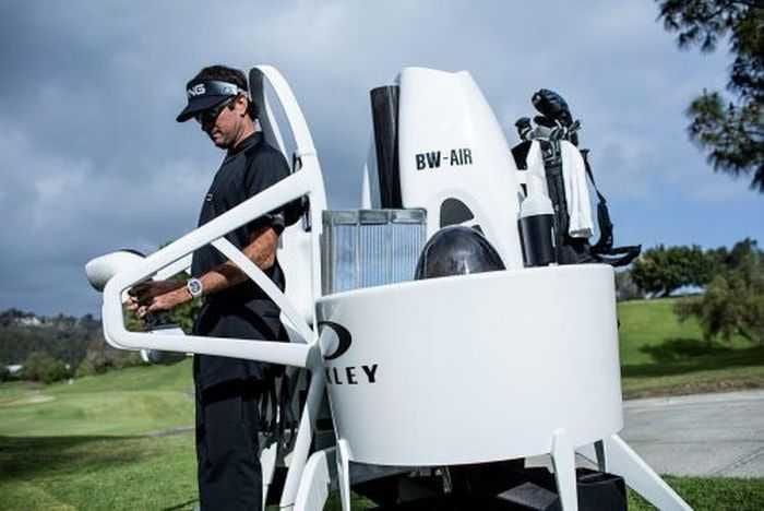 Meet Bubba's Jetpack The World's First Jetpack Golf Cart From Oakley And Bubba Watson Pictures 001