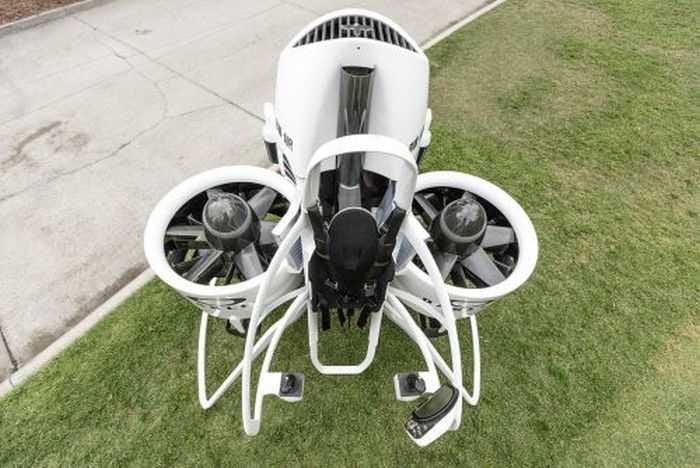 Meet Bubba's Jetpack The World's First Jetpack Golf Cart From Oakley And Bubba Watson Pictures 003