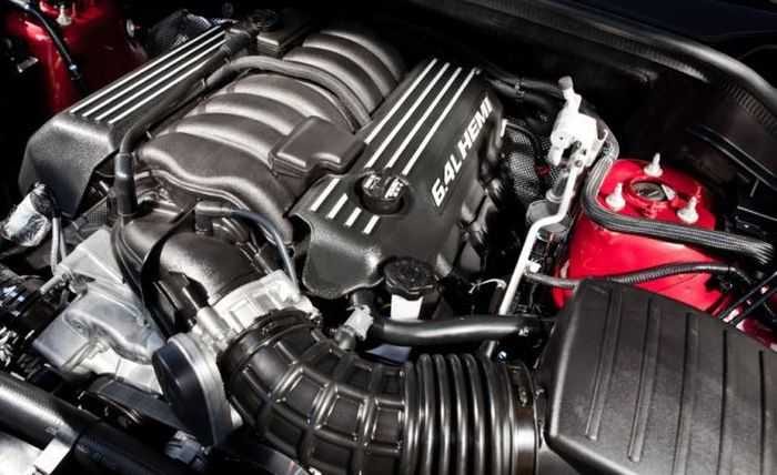 The 2018 Jeep Grand Cherokee Trackhawk Is The World's Most Powerful Suv Review And Price 102
