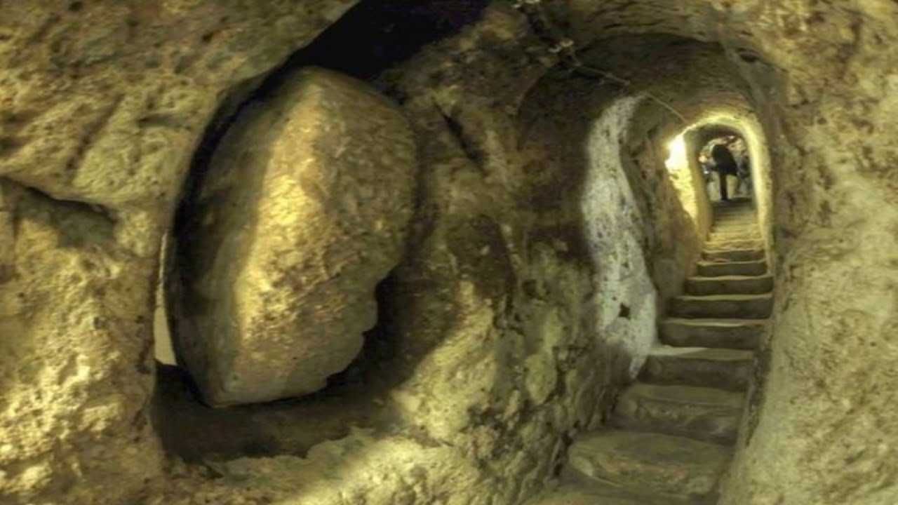 3 3
