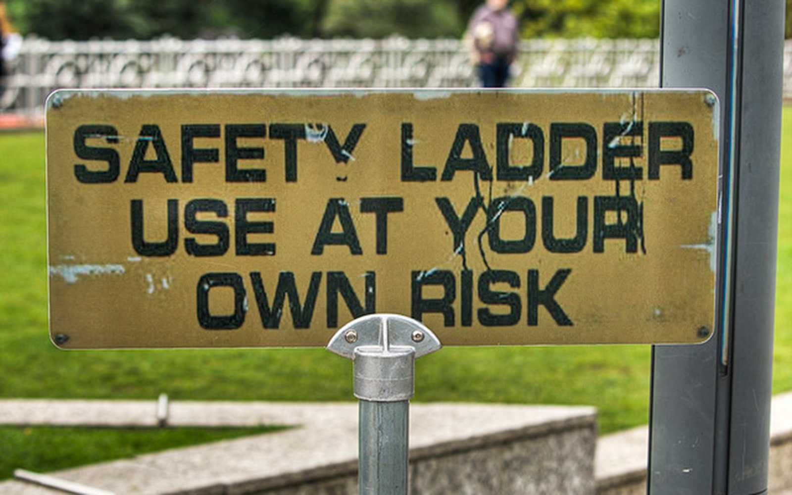 Funny Signsafety