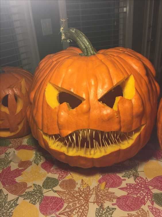 Carve Bitingpumpkin