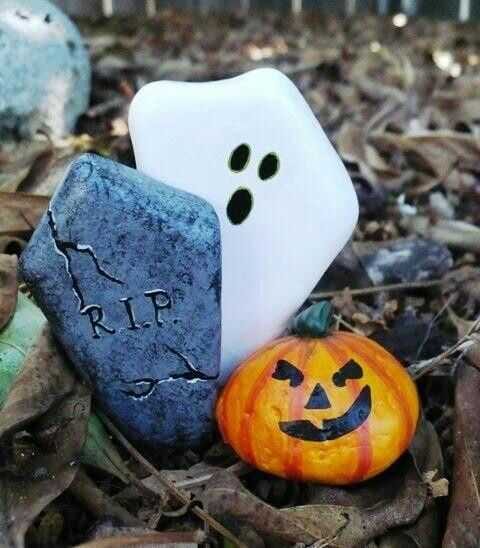 Halloween Rock Painting  Ghosts, Tombstones, JackOLantern