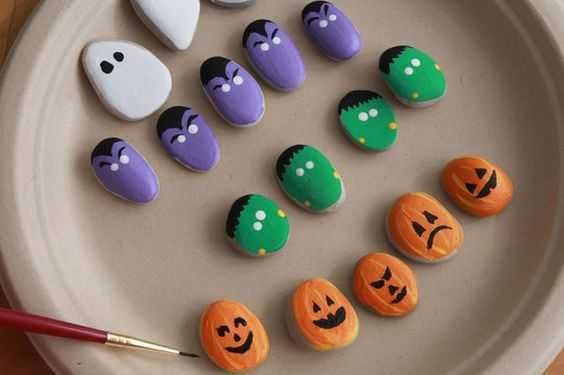 Halloween Painted Rocks  Dracula, Ghosts, Frankenstein, JackOLanterns