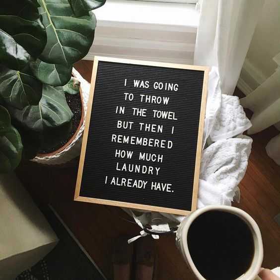 Letterboard Throwintowel
