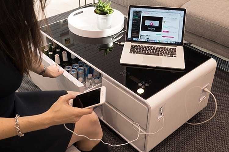 Sobro Coffee Table  Charging Ports