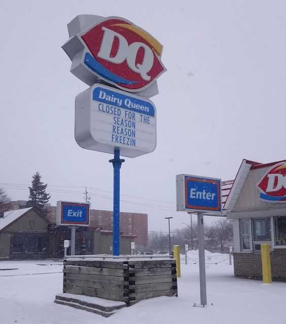 Funny Signs Dq Closed