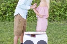 Facebook Kiss Before Reveal