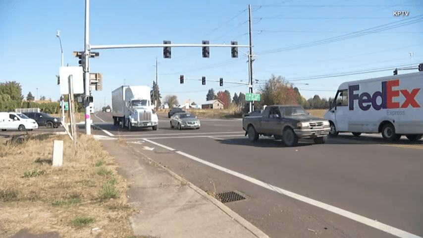 5 Week Old Kitten Named Sticky Found Glued To Busy Oregon Road 0 32 Screenshot