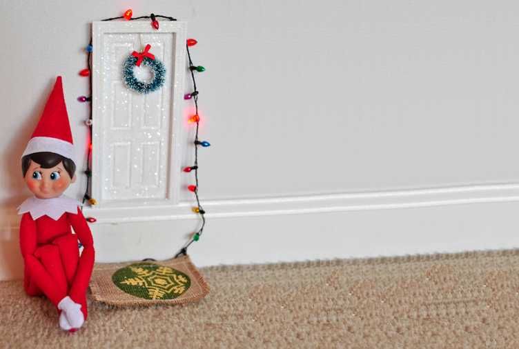 Funny-Elf-Door-Light Clever Elf On The Shelf Ideas Decorated His Own Door