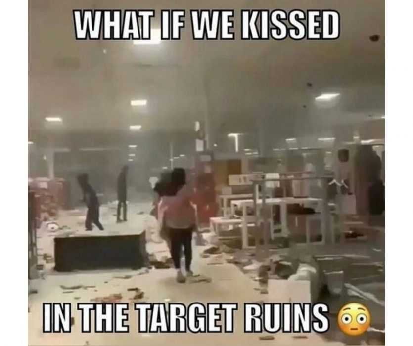 Kiss-In-Target-Ruin Meme Love In Time Of War