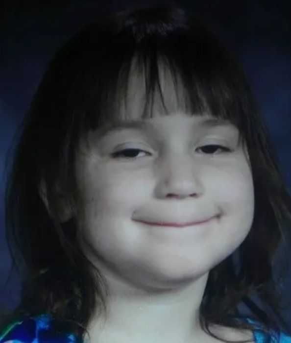 School-Picture-Meme-This-Kid-Is-Plotting-Her-Revenge School Picture Meme Of This Kid Who Looks Like She'S Plotting Her Revenge