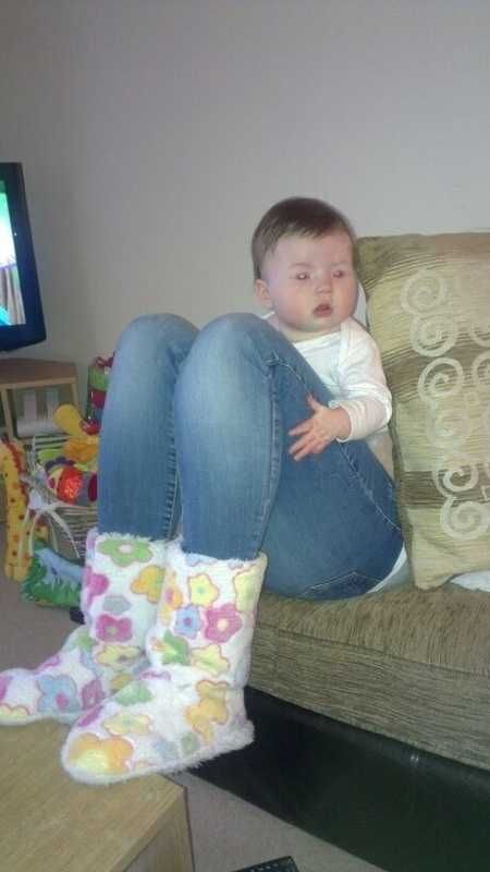 21 Pictures That You Will Need To Look Carefully To Know. #12 Is Amusing- Lol._5Fb28135A3522.Jpeg213 Funny Double Take Photos Baby Legs