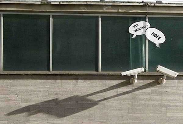 Funny-Vandalism-Memes-17 Vandalism Signs Funny Cameras