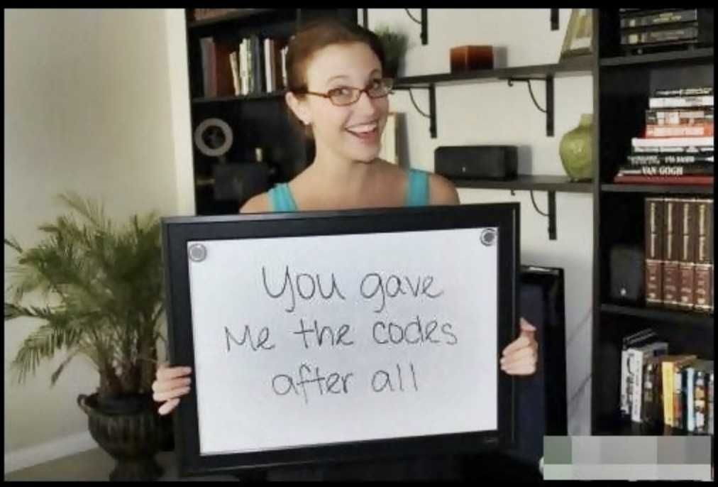 Girl-Quits-Job-White-Board-Internet-24 Funny Resignation Stories Girl Quits On White Board 24