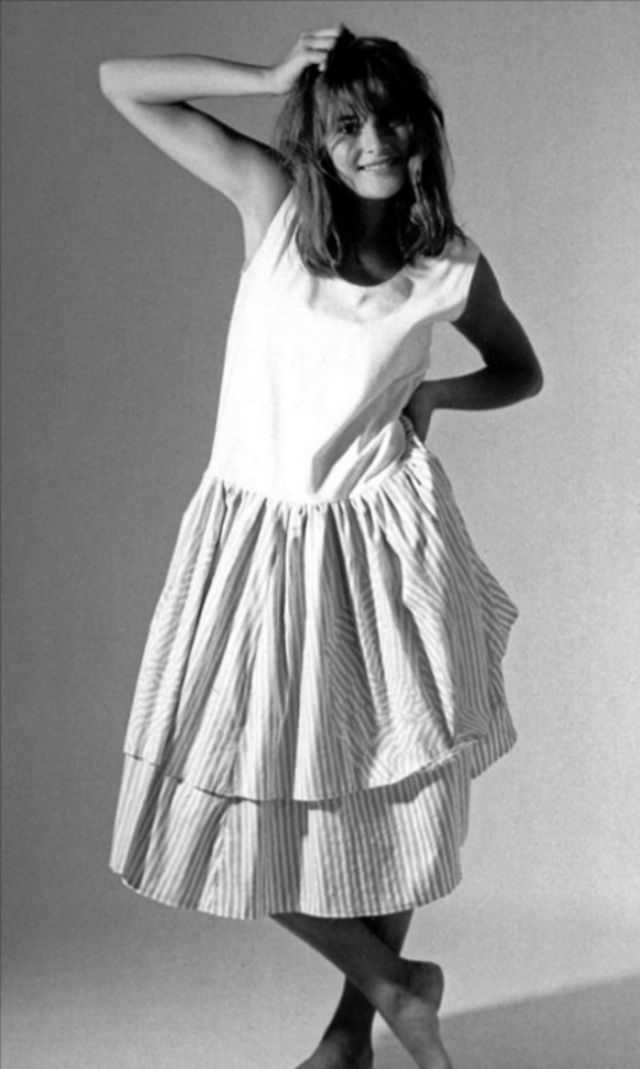 Melania Trump Young Photo Sun Dress 16 Smile