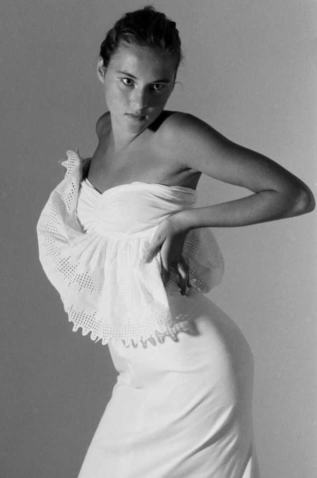 Rare Photos Of Youthful Melania Trumps Early Career As Model At 16 5Fc0F89Fea2Fa