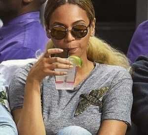 B5D4966F658070B8E5E0983856957Db0 20 Celebrity Memes Which Went Viral Beyonce