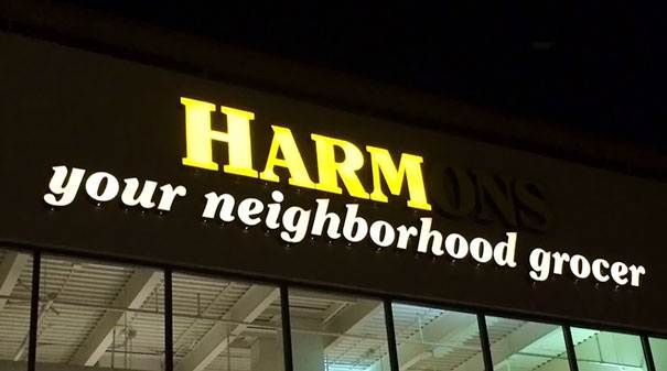 20 Hilarious Signs That Will Definitely Make You Laugh