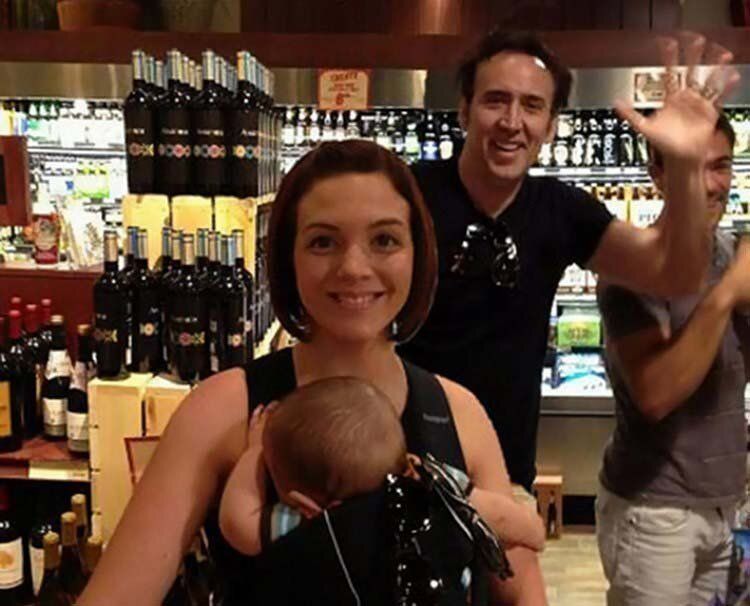 30 Epic Celebrity Photobombs You Must See
