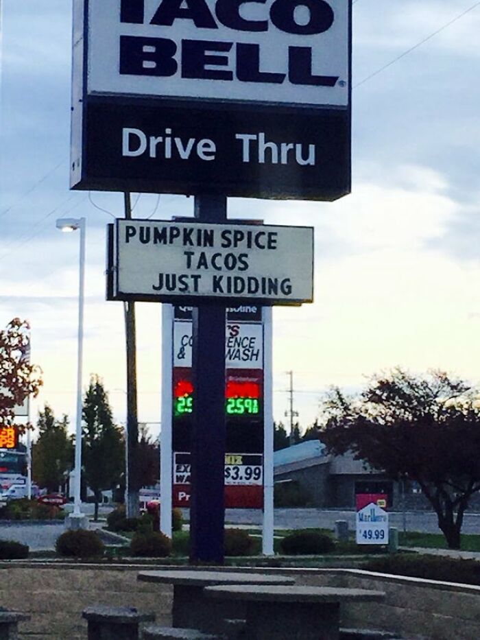 32 Epic Sign Fails That Will Make You Laugh