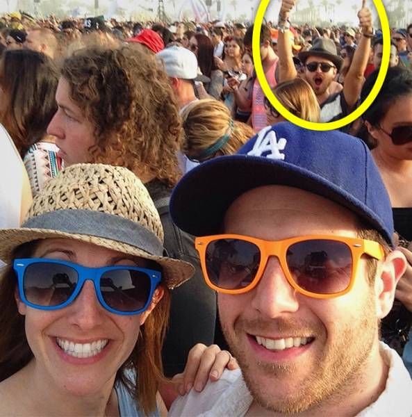 30 Epic Celebrity Photobombs You Must See