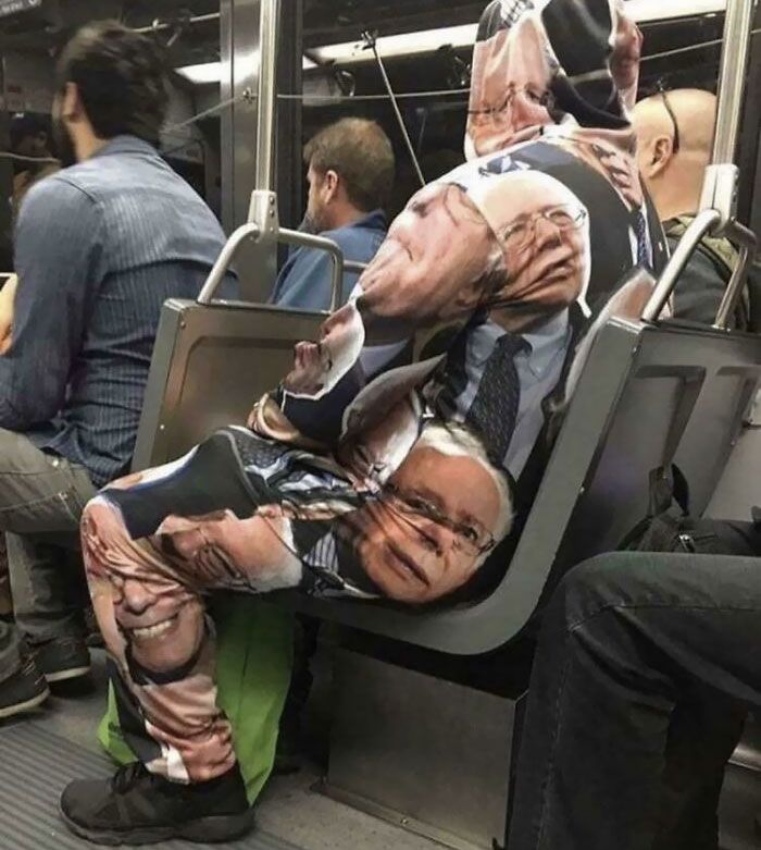 30 Strange And Weird Pictures Taken On The Subway