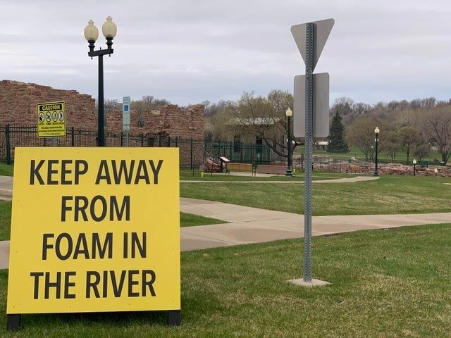 30 Elite Signs That Are Too Funny To Be True