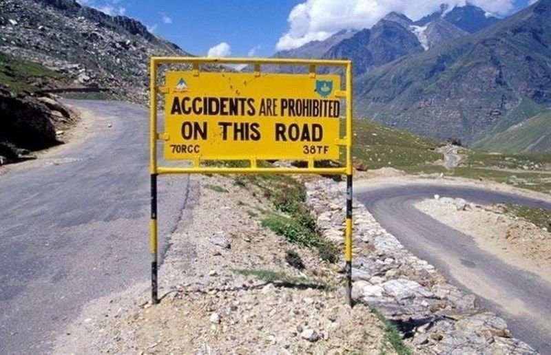 30 Elite Signs That Are Too Funny To Be True
