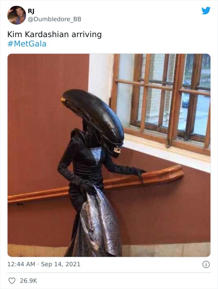 30 Dreamy Memes From The Met Gala You Must See 