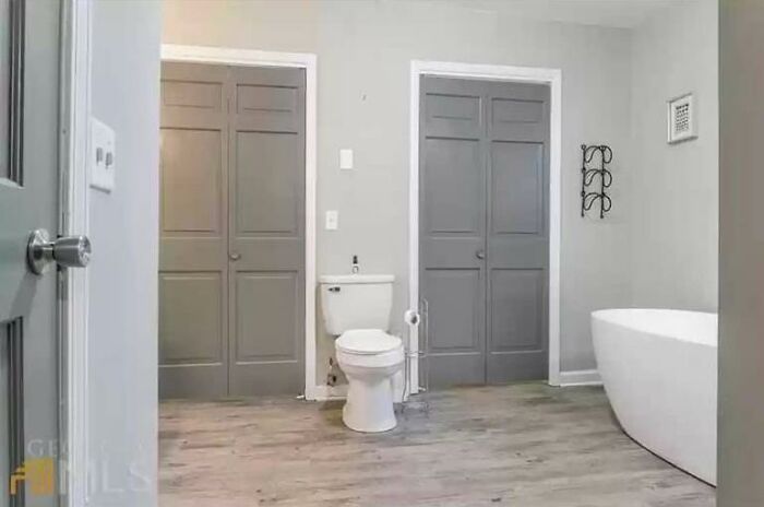 30 Funny Home Designs That Make Absolutely No Sense