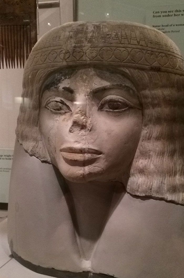 32 Super Funny Pictures People Took At Museums&Nbsp;