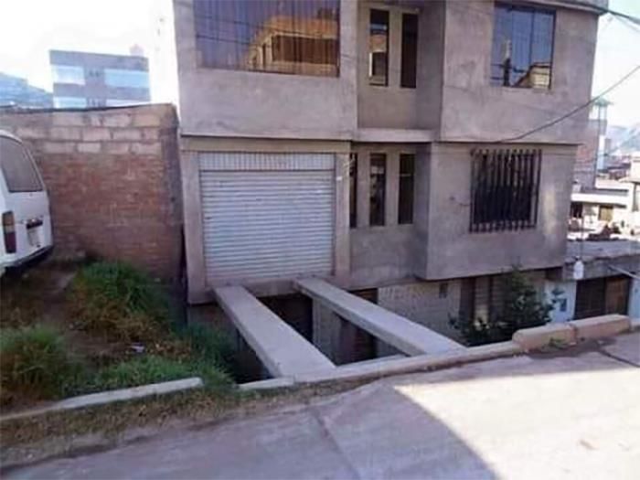 30 Funny Home Designs That Make Absolutely No Sense