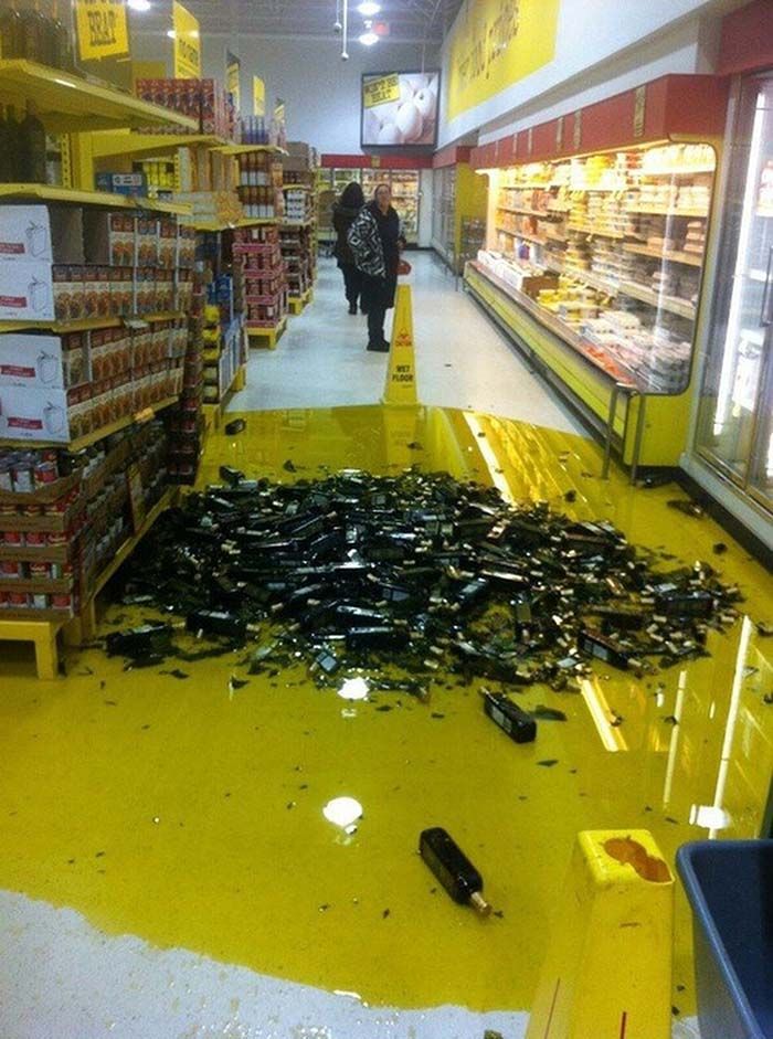 30 Heartbreaking Pictures Of People Having A Really Bad Day At Work