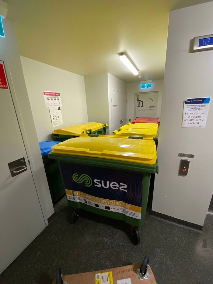 30 Of The Dumbest And Funniest Work Safety Examples