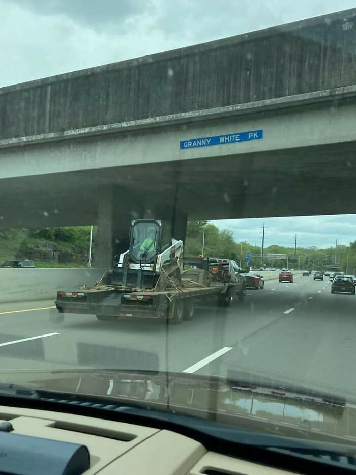 30 Of The Dumbest And Funniest Work Safety Examples