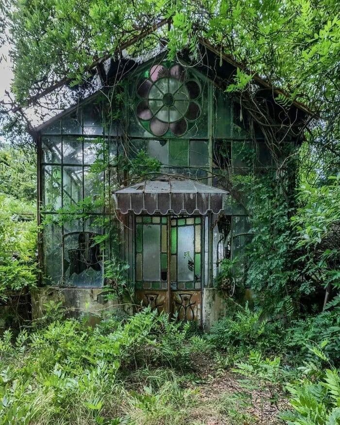 30 Amazing And Breathtaking Abandoned Locations
