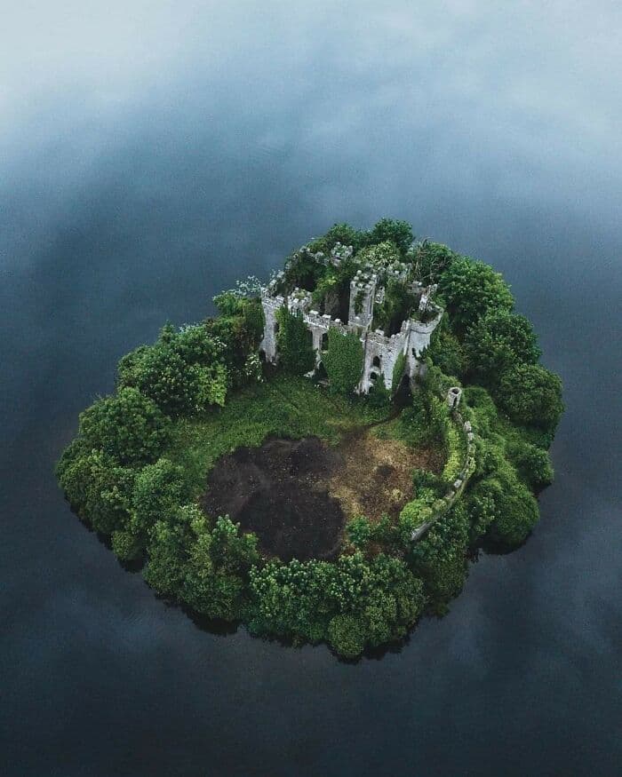 30 Amazing And Breathtaking Abandoned Locations