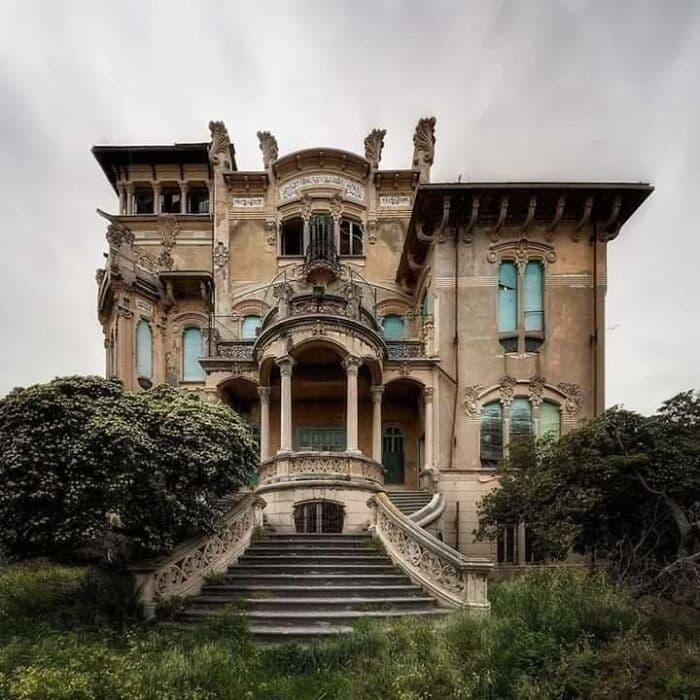 30 Amazing And Breathtaking Abandoned Locations