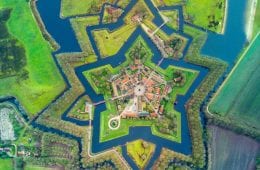40 Of The Most Beautiful Historic Castles