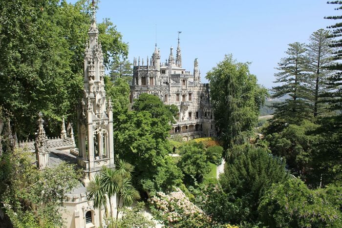 40 Of The Most Beautiful Historic Castles 